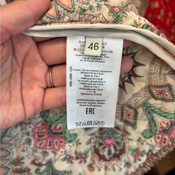 Vintage Etro quilted Jacket - Picture 5 of 6